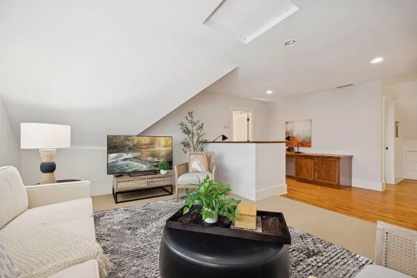 $1,300,000 | 1912 Irving Avenue South, Minneapolis, MN 55403