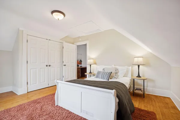 $1,300,000 | 1912 Irving Avenue South, Minneapolis, MN 55403