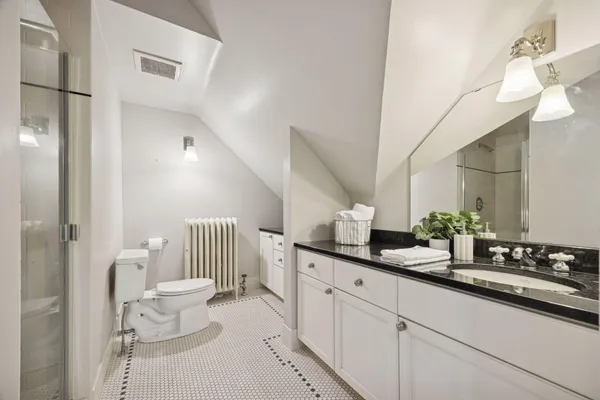 $1,300,000 | 1912 Irving Avenue South, Minneapolis, MN 55403