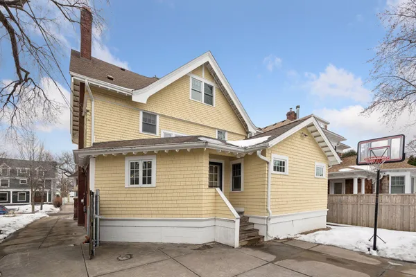 $1,300,000 | 1912 Irving Avenue South, Minneapolis, MN 55403