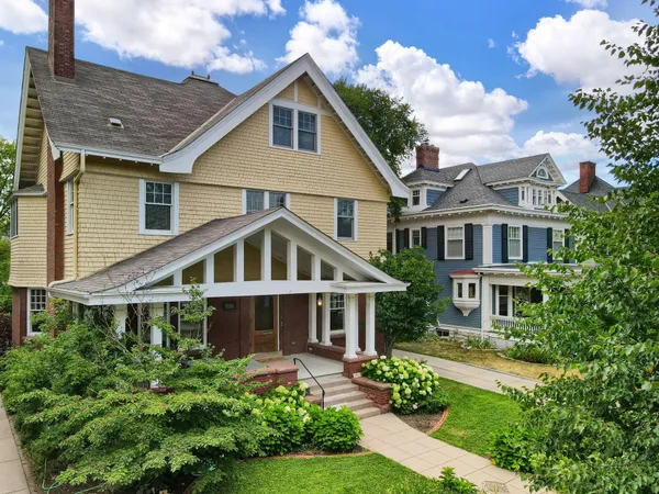 $1,300,000 | 1912 Irving Avenue South, Minneapolis, MN 55403