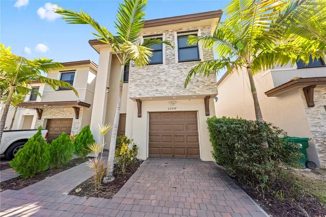 $3,700 | 25557 Southwest 109th Avenue, Unit 25557, Homestead, FL 33032