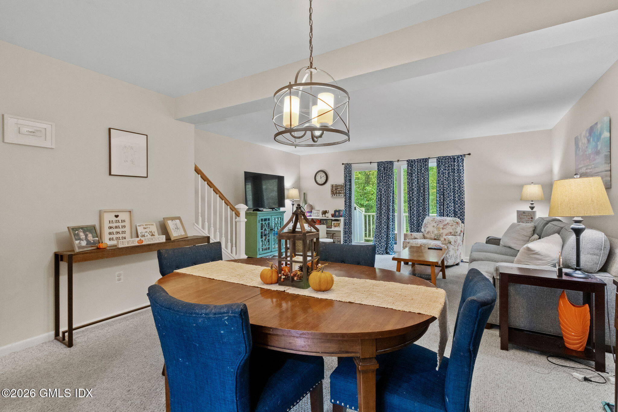84 Silo Circle, Unit 84 Riverside, CT 06878 - Photo 3 of 22 Dining Area