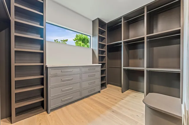 $1,899,990 | 203 East 24th Street, Houston, TX 77008