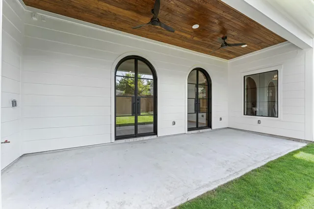 $1,899,990 | 203 East 24th Street, Houston, TX 77008