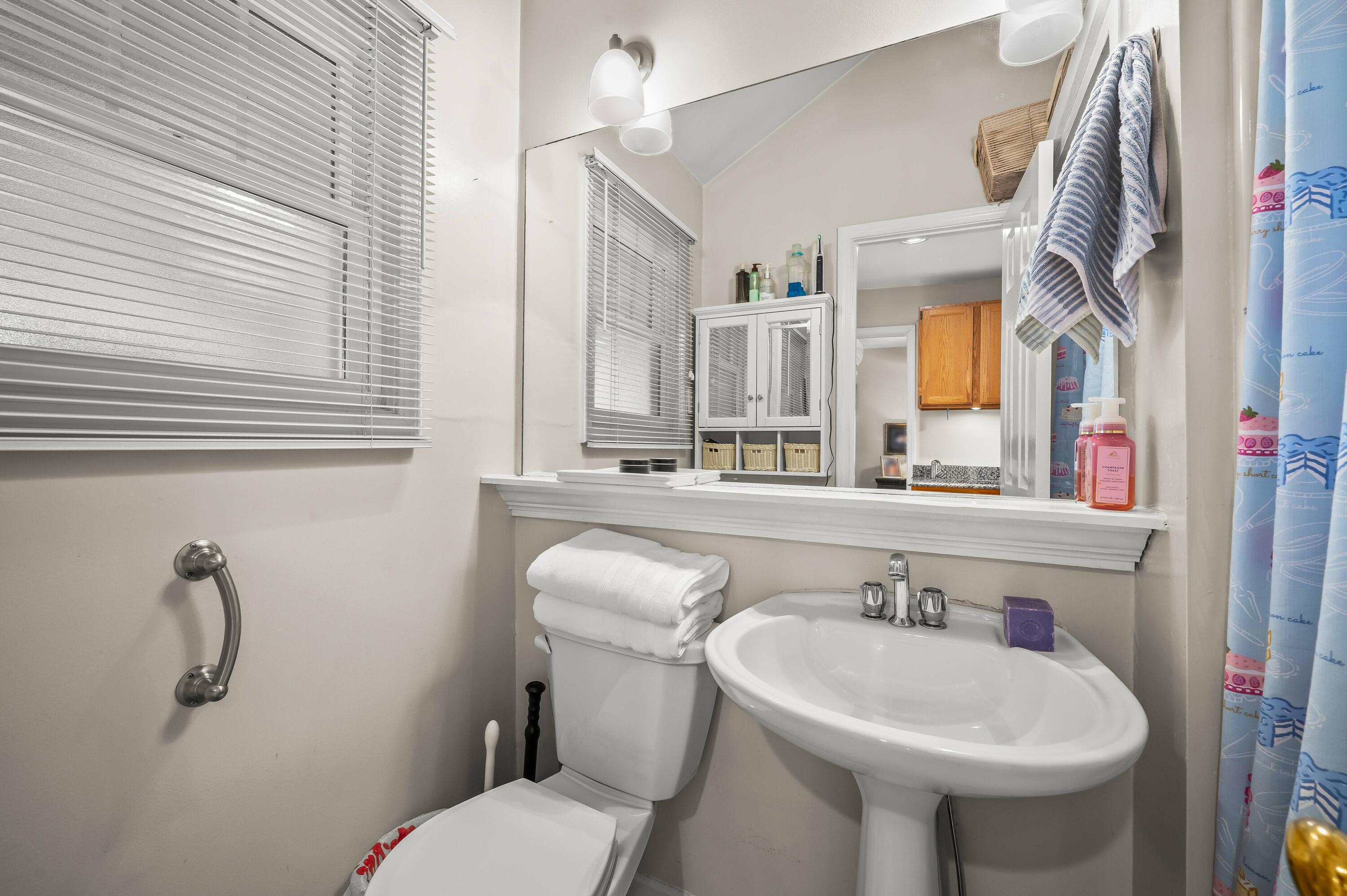 15577 Victor Road, Unit 5 Union Pier, MI 49129 - Photo 16 of 25 16DSC_8586