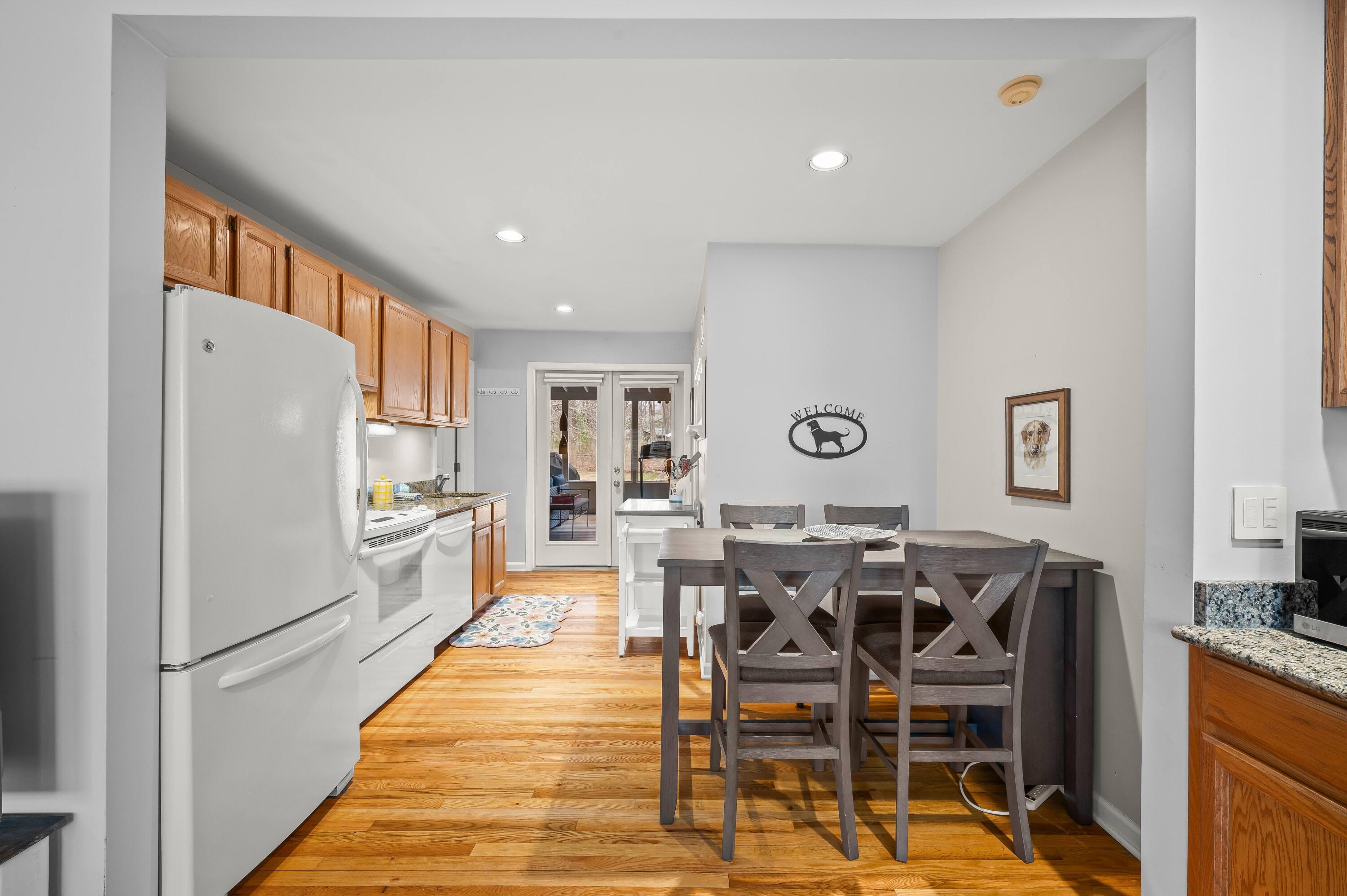 15577 Victor Road, Unit 5 Union Pier, MI 49129 - Photo 8 of 25 08DSC_8634