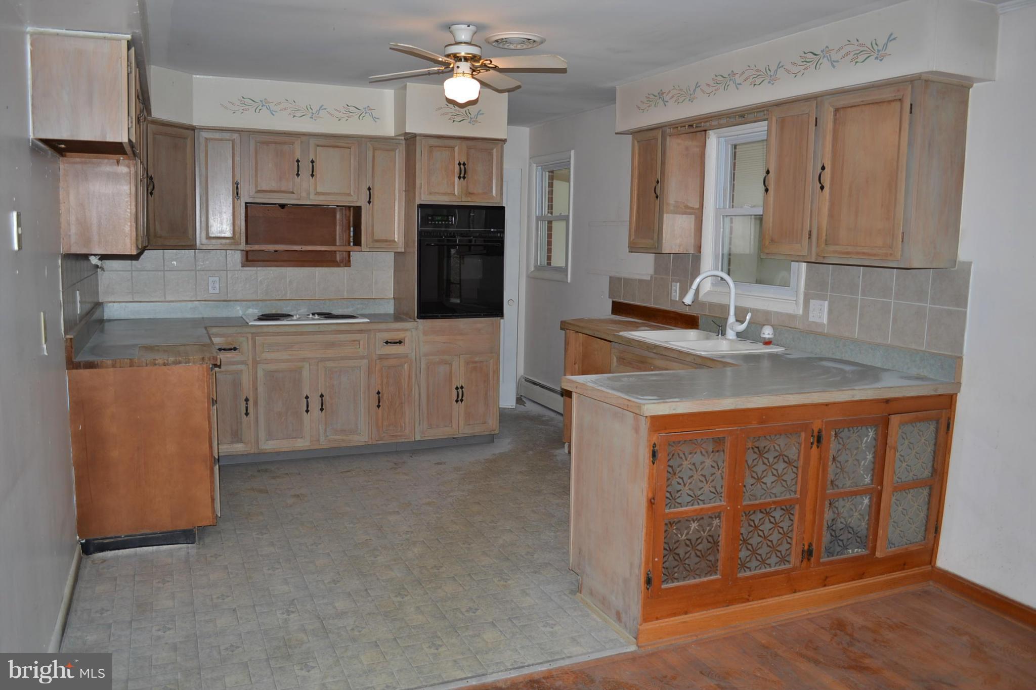 1782 Liberty Grove Road Conowingo, MD 21918 - Photo 2 of 26 Kitchen