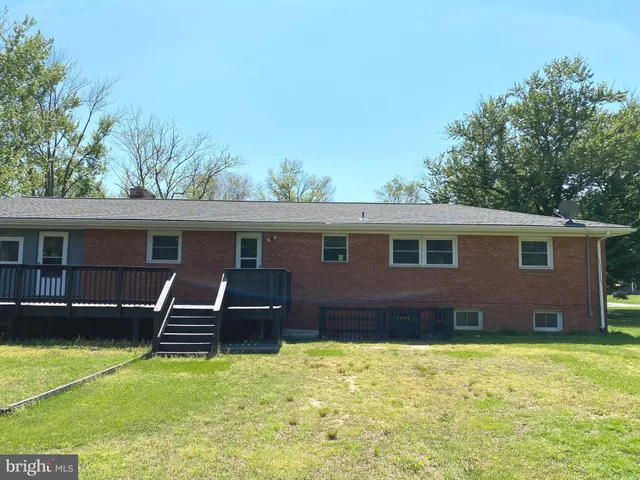 $3,150 | 5072 Rock Springs Road, Warrenton, VA 20187