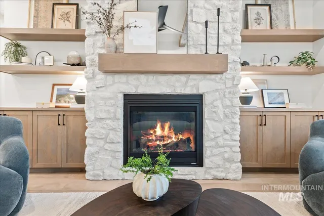 $919,900 | 6963 North Cairnhill Way, Eagle, ID 83616