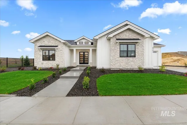 $919,900 | 6963 North Cairnhill Way, Eagle, ID 83616