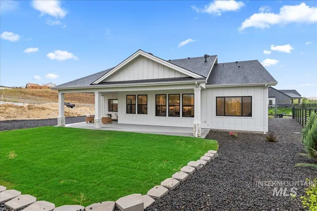 $919,900 | 6963 North Cairnhill Way, Eagle, ID 83616