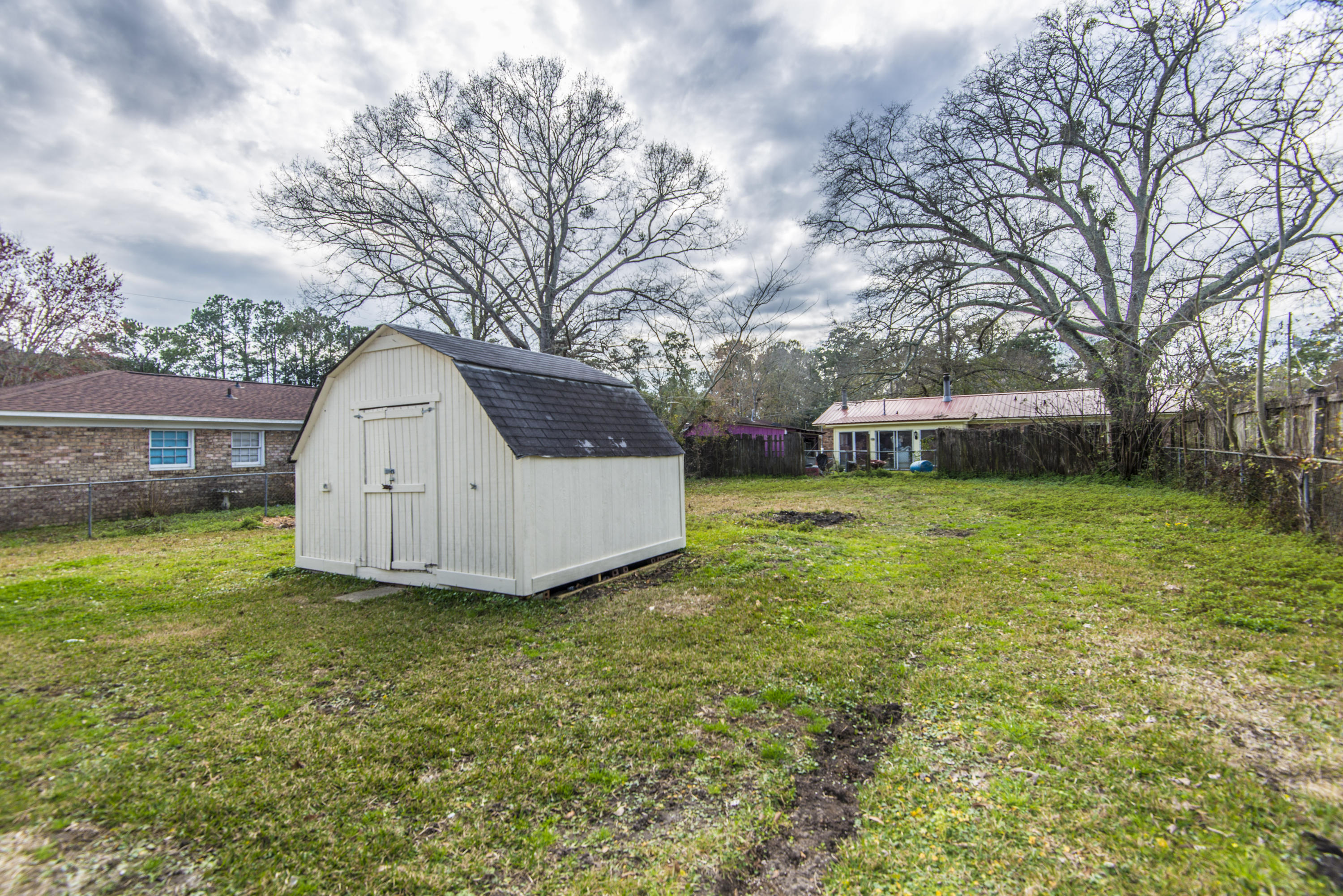 218 Arbor Road Summerville, SC 29485 - Photo 6 of 24 _DSC3431