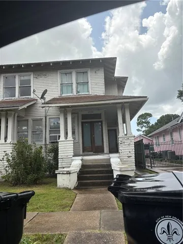 $2,400 | 2010 Broadway Street, New Orleans, LA 70118