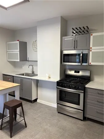 $2,400 | 2010 Broadway Street, New Orleans, LA 70118