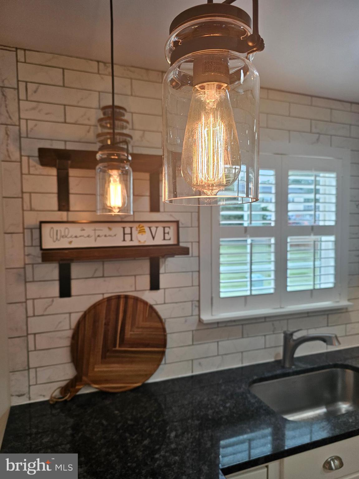 1550 Courthouse Road Catlett, VA 20119 - Photo 13 of 44 Kitchen pendants