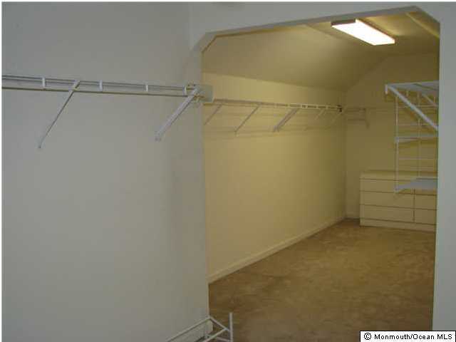 9 Hastings Road Holmdel, NJ 07733 - Photo 10 of 11 Additional Photo