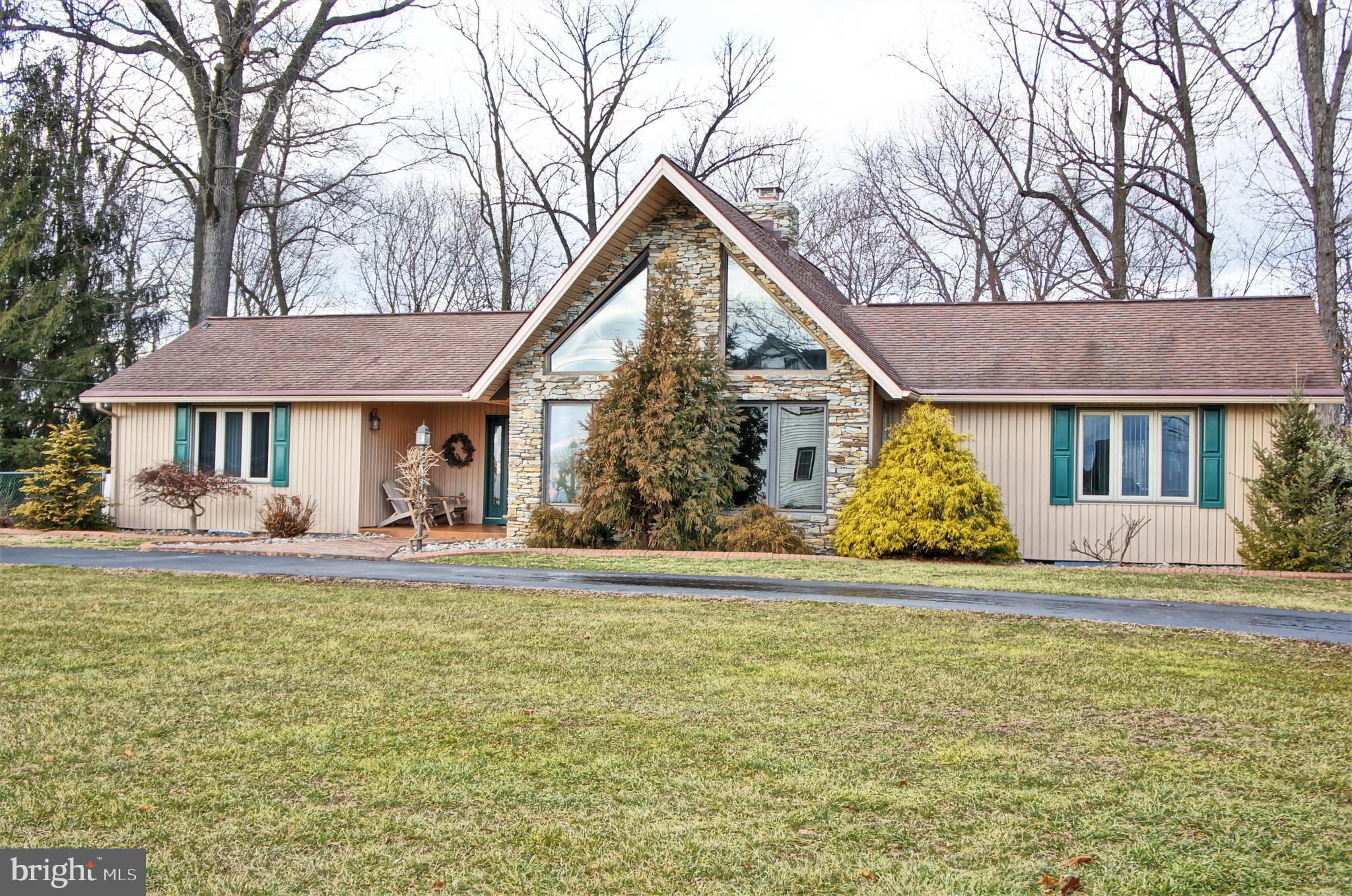 1907 Ridge Road Elizabethtown, PA 17022 - Photo 2 of 46