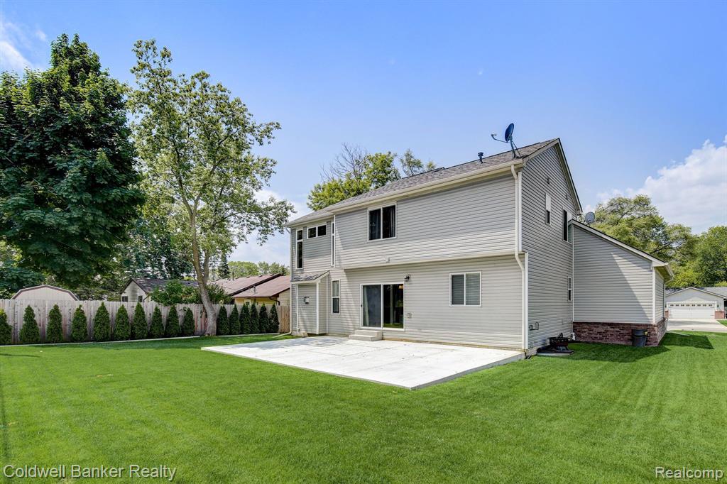 2933 Dearborn Avenue Rochester Hills, MI 48309 - Photo 15 of 26