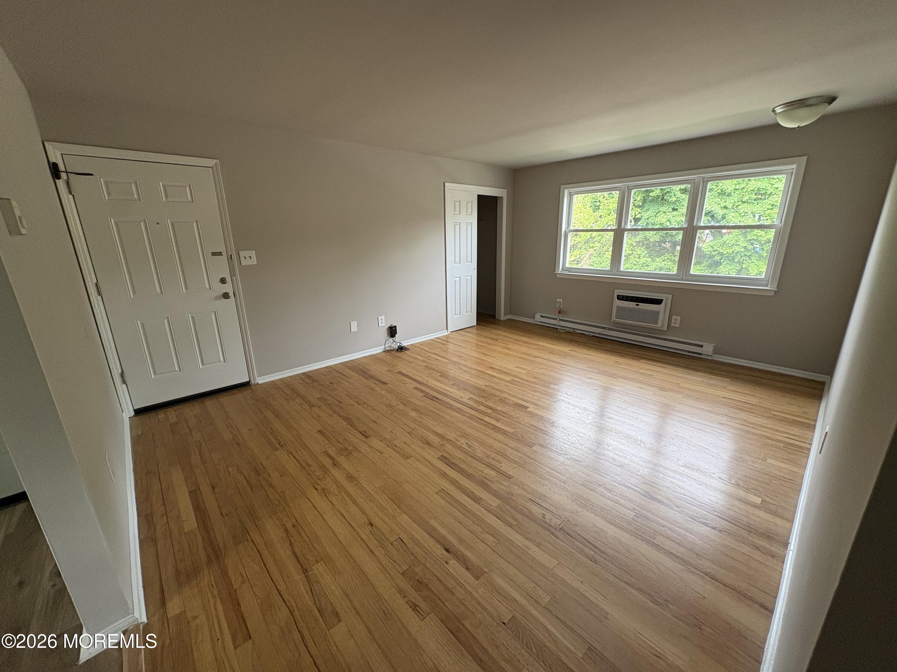 14 Spring Terrace Freehold, NJ 07728 - Photo 4 of 10 IMG_4780