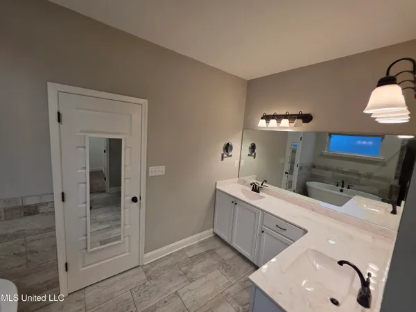 $349,900 | 1107 Sabrina Drive, Hernando, MS 38632