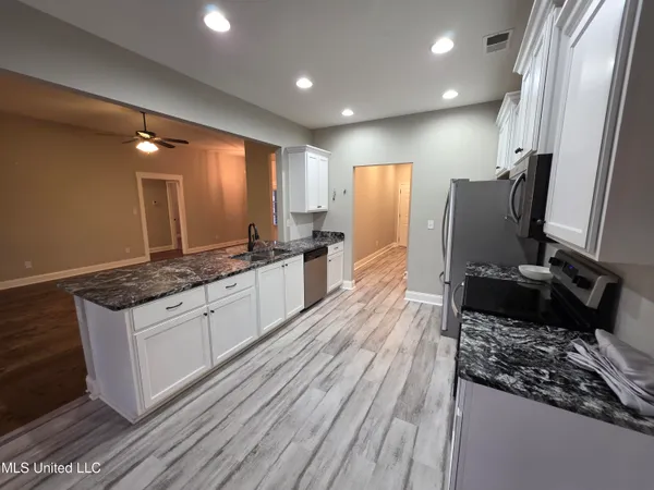 $349,900 | 1107 Sabrina Drive, Hernando, MS 38632