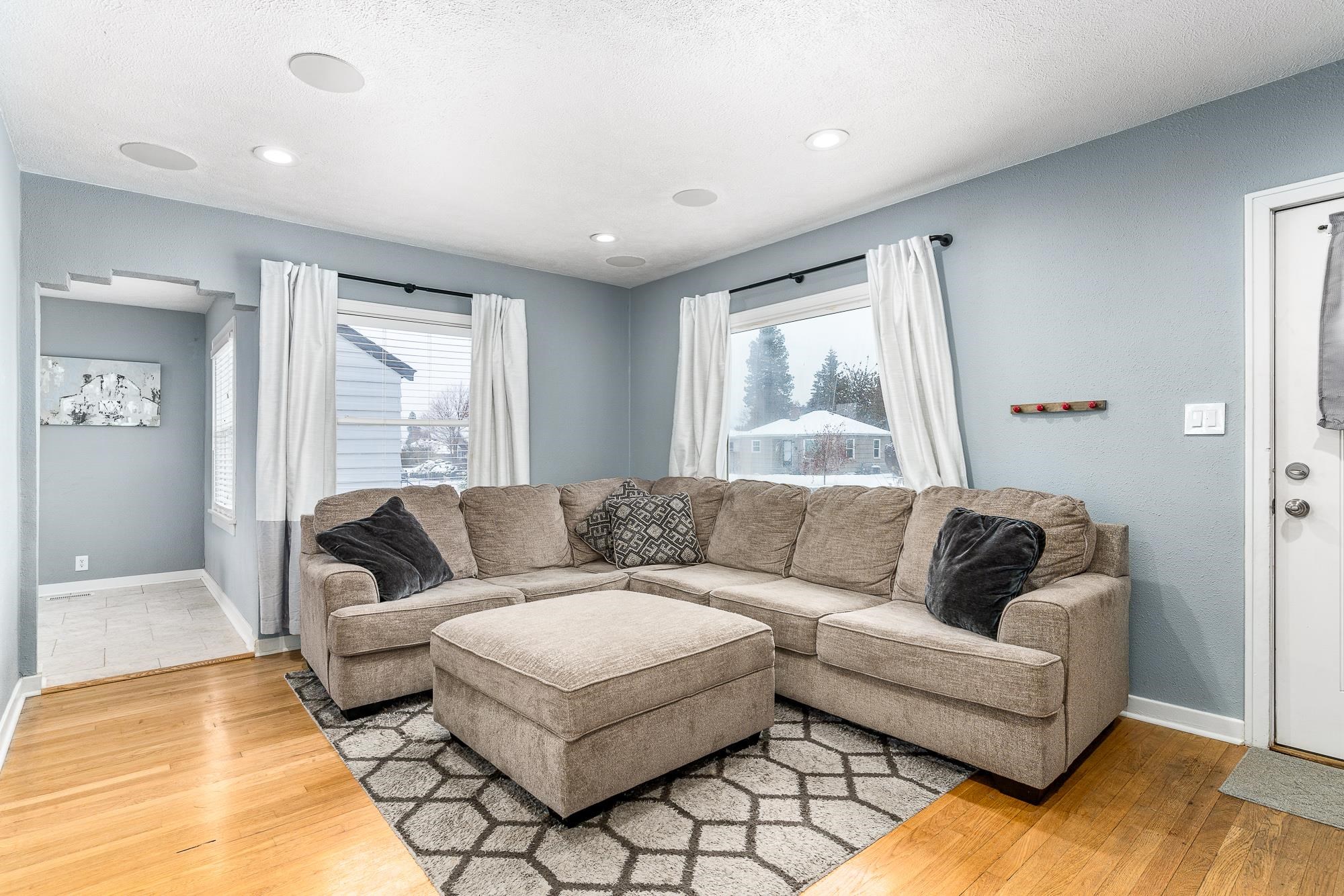 5018 North Stevens Street Spokane, WA 99205 - Photo 4 of 25