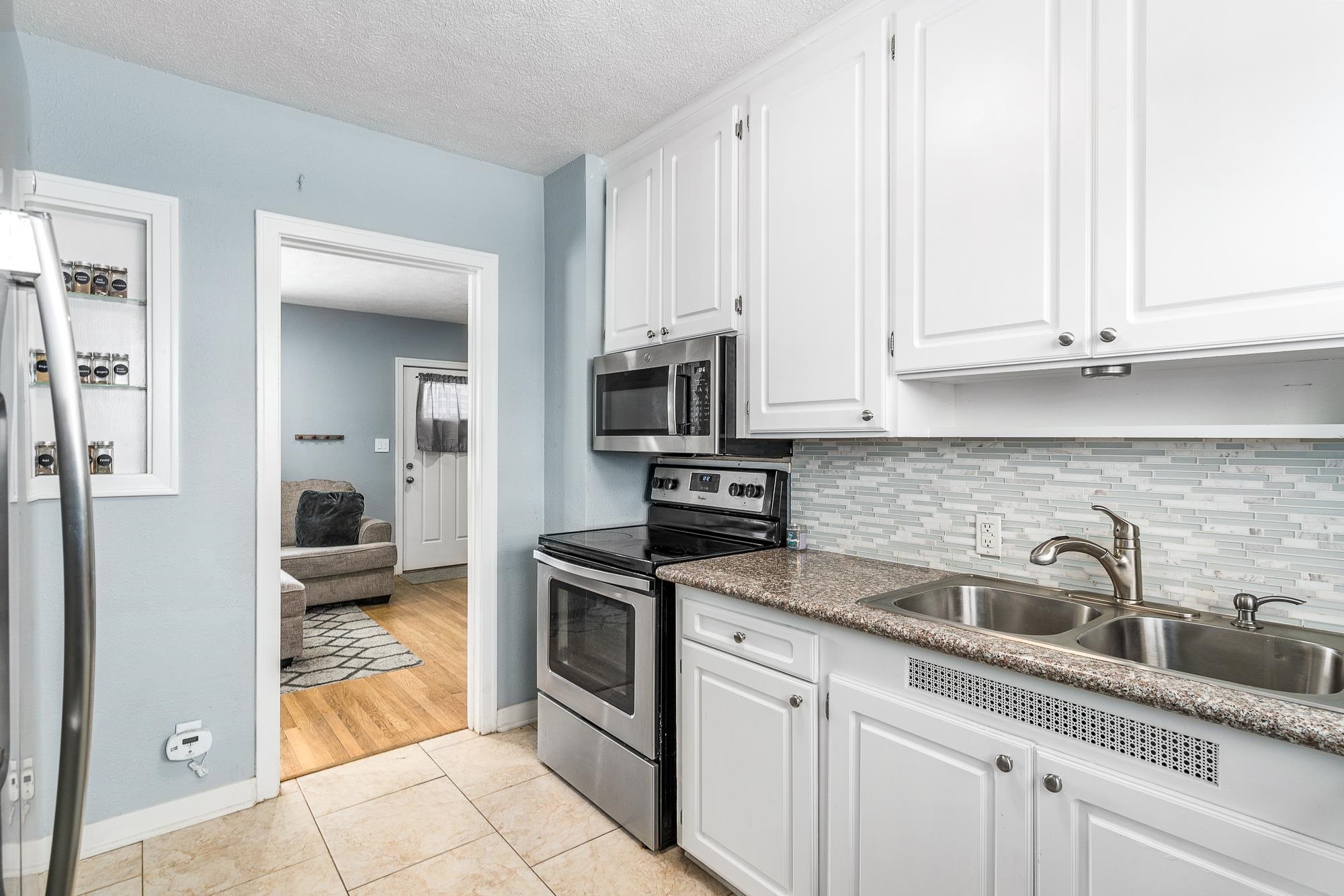 5018 North Stevens Street Spokane, WA 99205 - Photo 9 of 25