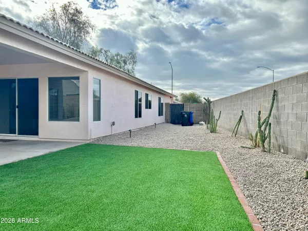 $2,095 | 9750 East Kiva Avenue, Mesa, AZ 85209