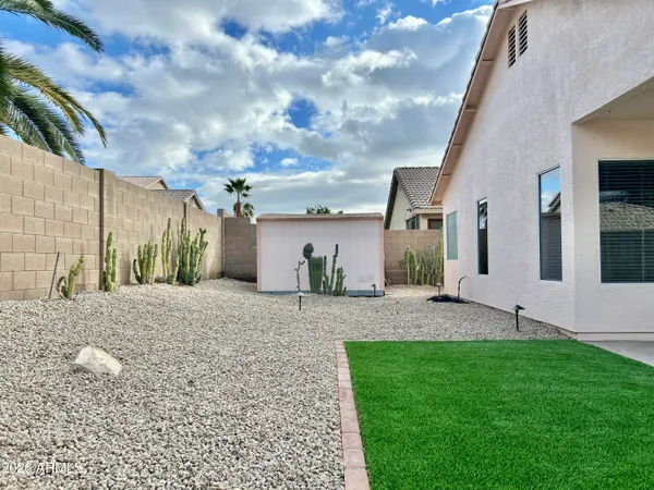 $2,095 | 9750 East Kiva Avenue, Mesa, AZ 85209