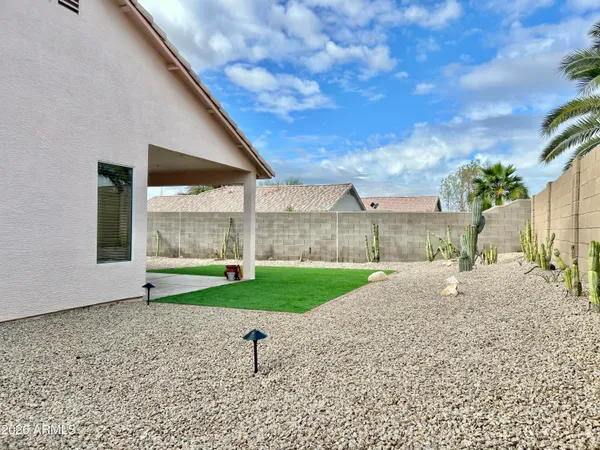 $2,095 | 9750 East Kiva Avenue, Mesa, AZ 85209