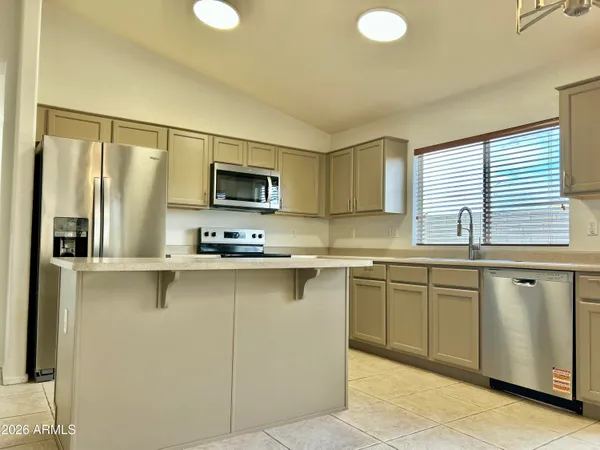 $2,095 | 9750 East Kiva Avenue, Mesa, AZ 85209