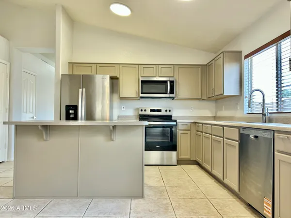 $2,095 | 9750 East Kiva Avenue, Mesa, AZ 85209