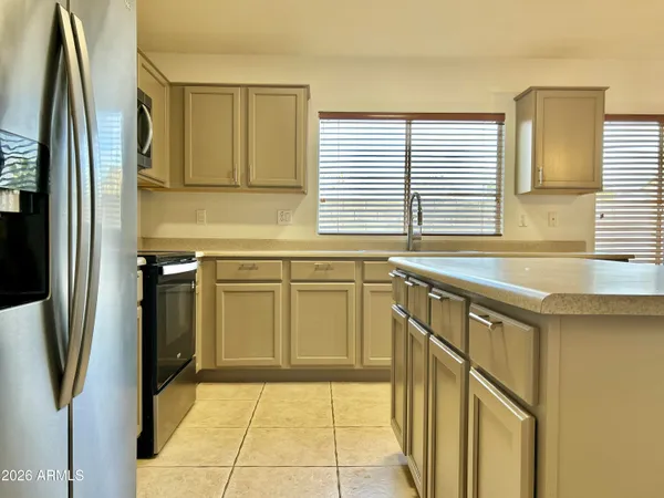 $2,095 | 9750 East Kiva Avenue, Mesa, AZ 85209