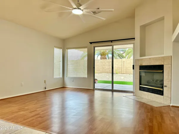 $2,095 | 9750 East Kiva Avenue, Mesa, AZ 85209