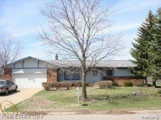 5281 Inverrary Lane Commerce Township, MI 48382 - Photo 1 of 18 Spring Inverrary