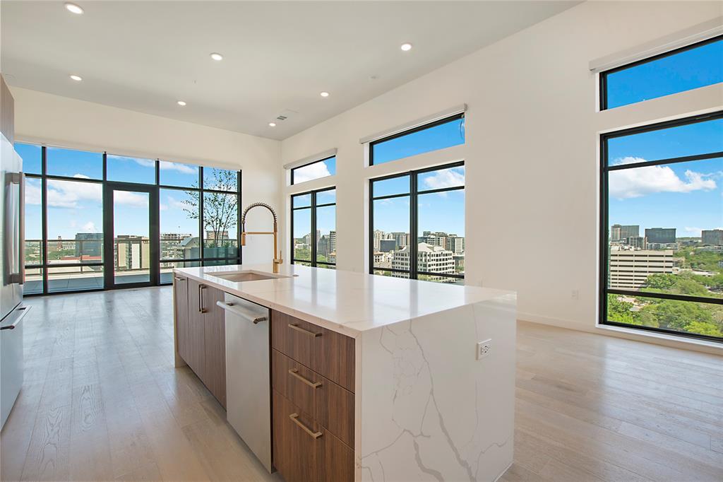 2620 Maple Ave Unit 1206