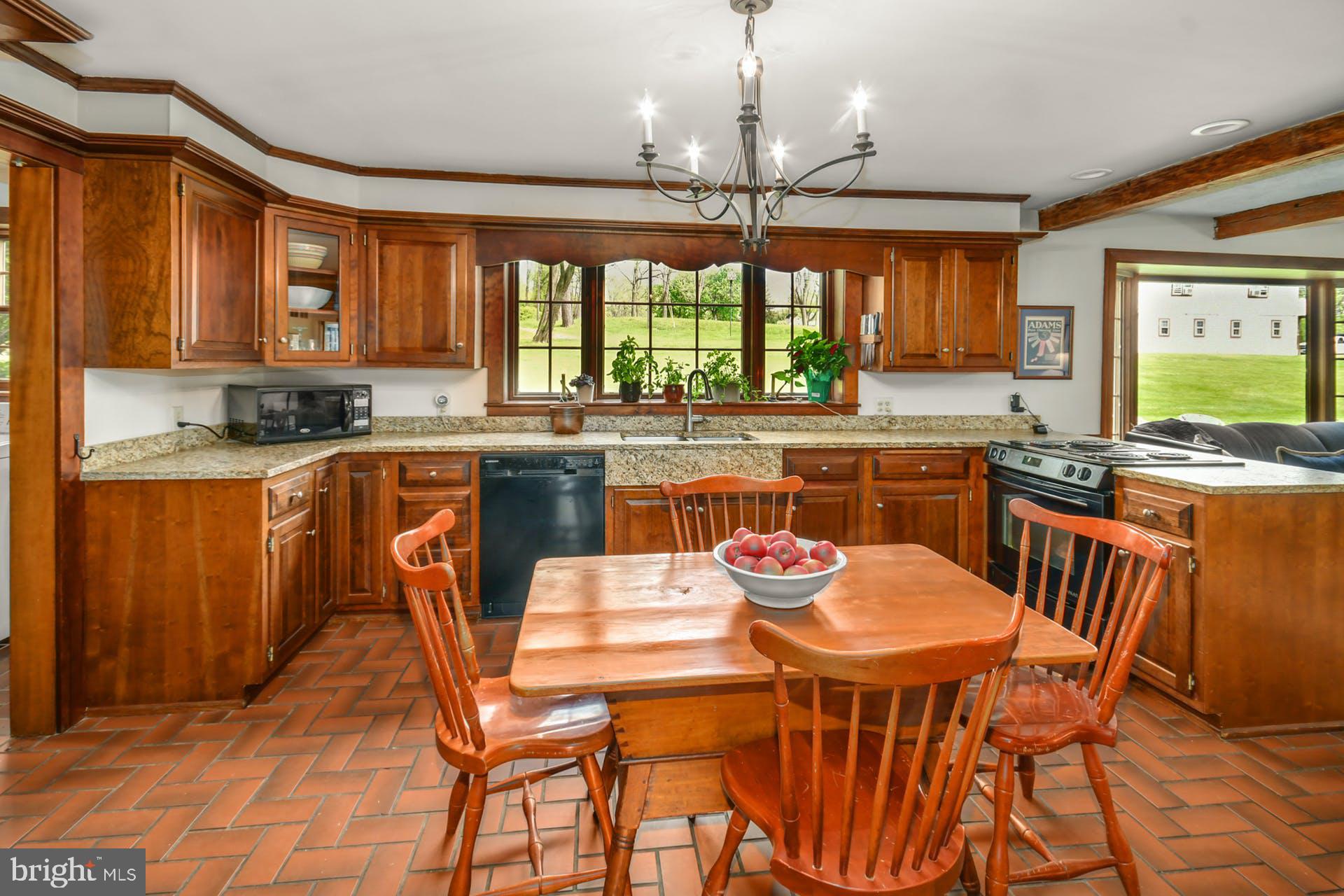 2583 Black River Road Bethlehem, PA 18015 - Photo 14 of 52