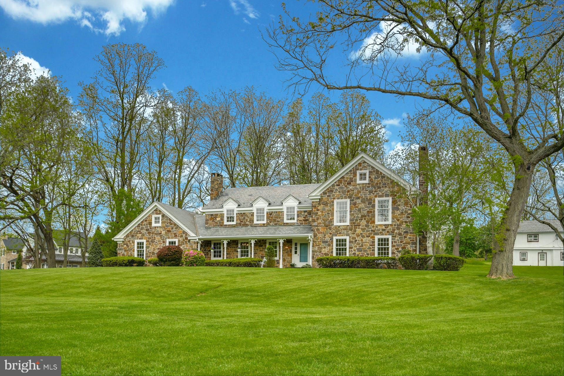 2583 Black River Road Bethlehem, PA 18015 - Photo 3 of 52