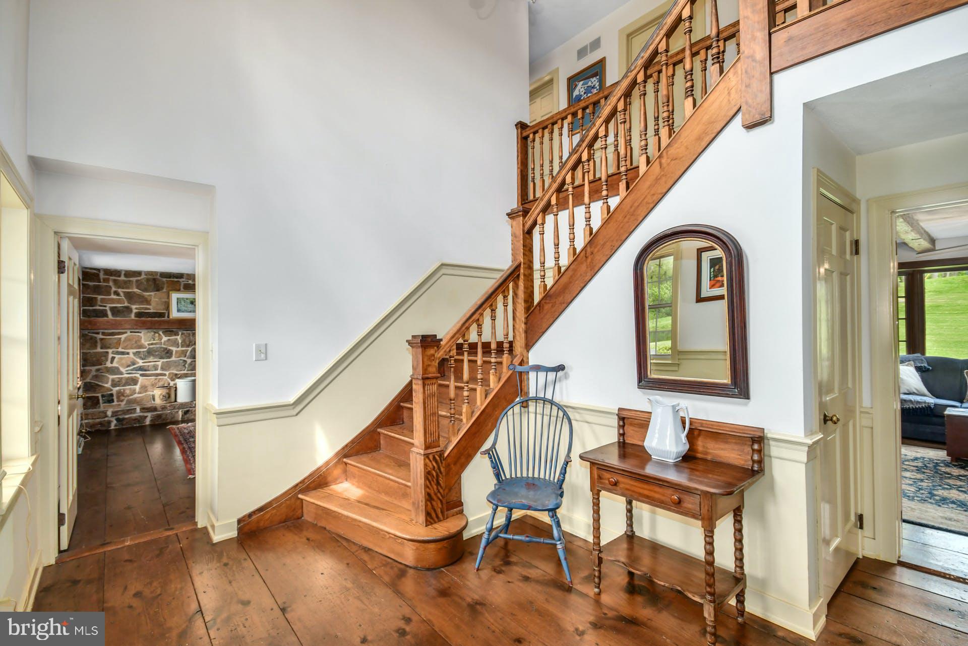 2583 Black River Road Bethlehem, PA 18015 - Photo 7 of 52