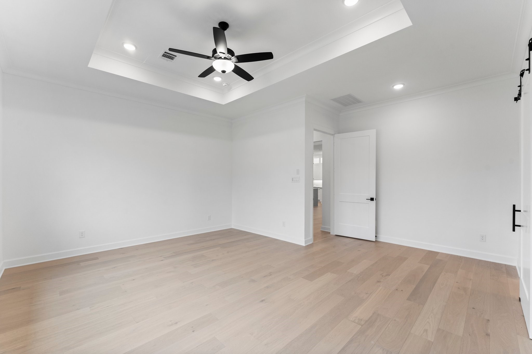 7315 Julie Pond Lane Spring, TX 77389 - Photo 24 of 48 a view of room with a ceiling fan and window