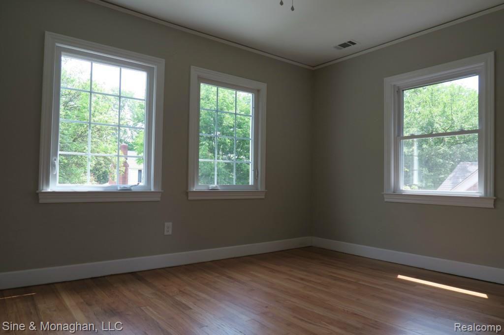 867 Fisher Road Grosse Pointe, MI 48230 - Photo 25 of 39 img_1243.jpg