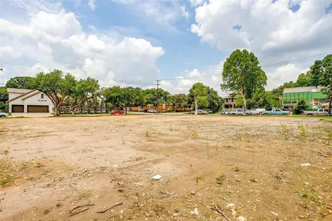 $549,900 | 4933 Bryce Avenue, Fort Worth, TX 76107