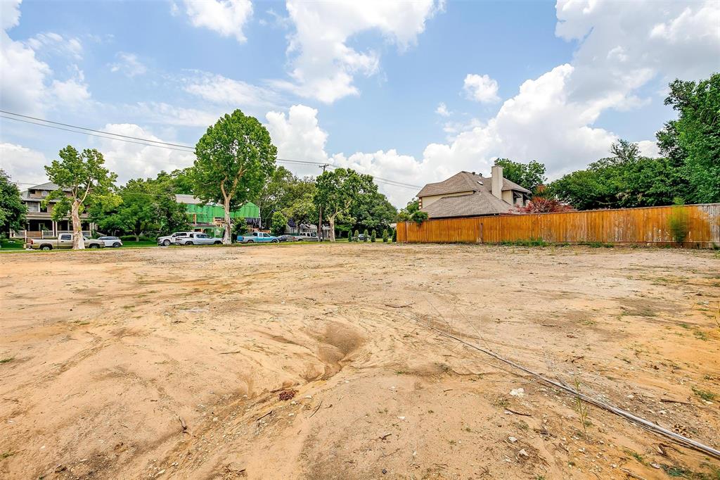 4933 Bryce Avenue Fort Worth, TX 76107 - Photo 14 of 17