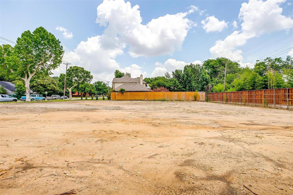 4933 Bryce Avenue Fort Worth, TX 76107 - Photo 15 of 17