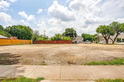 $549,900 | 4933 Bryce Avenue, Fort Worth, TX 76107