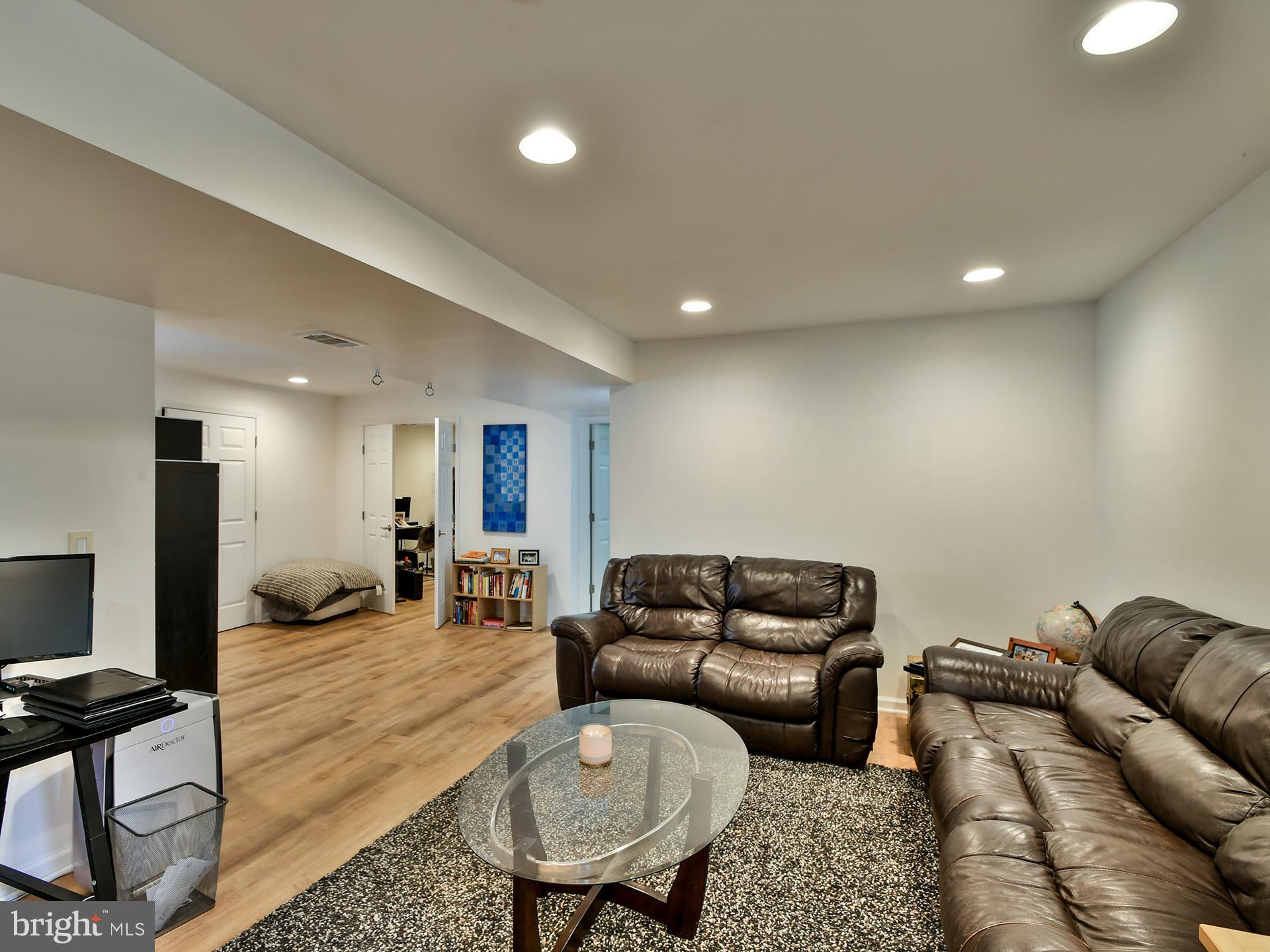 15404 Comus Road Clarksburg, MD 20871 - Photo 28 of 44