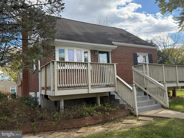 $549,900 | 7703 Amherst Drive, Manassas, VA 20111