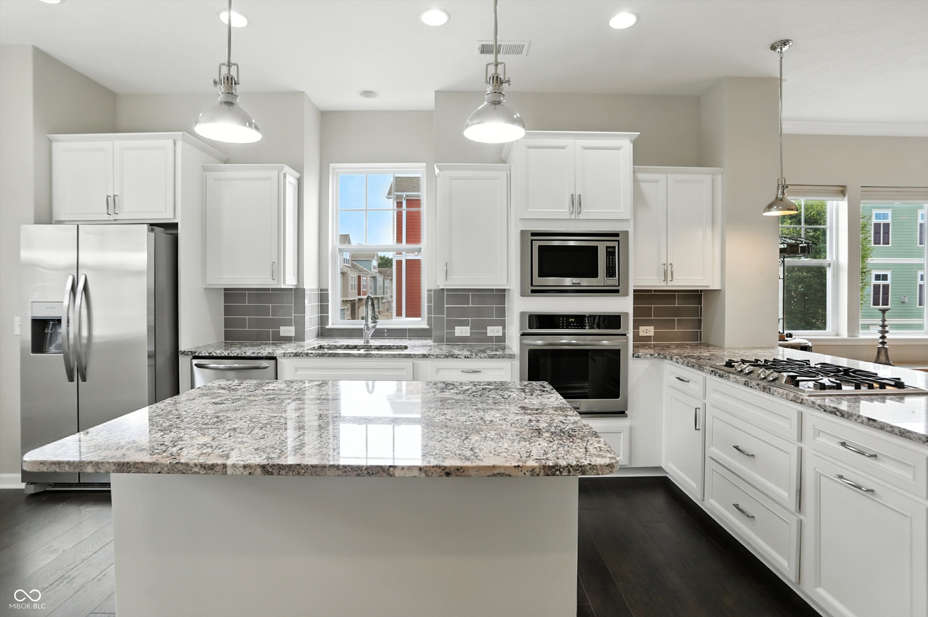 13311 Susser Way Fishers, IN 46037 - Photo 4 of 38