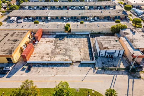 $3,250,000 | 8015 Northwest 98th Street, Hialeah Gardens, FL 33016